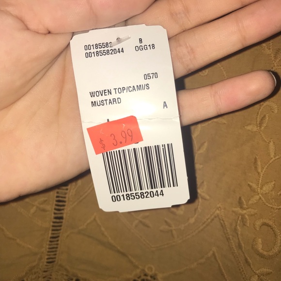 Cute crop tops - Picture 3 of 3